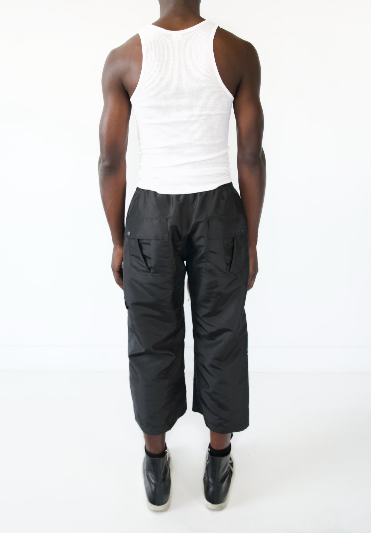 UTILITY CROP PANT BLACK